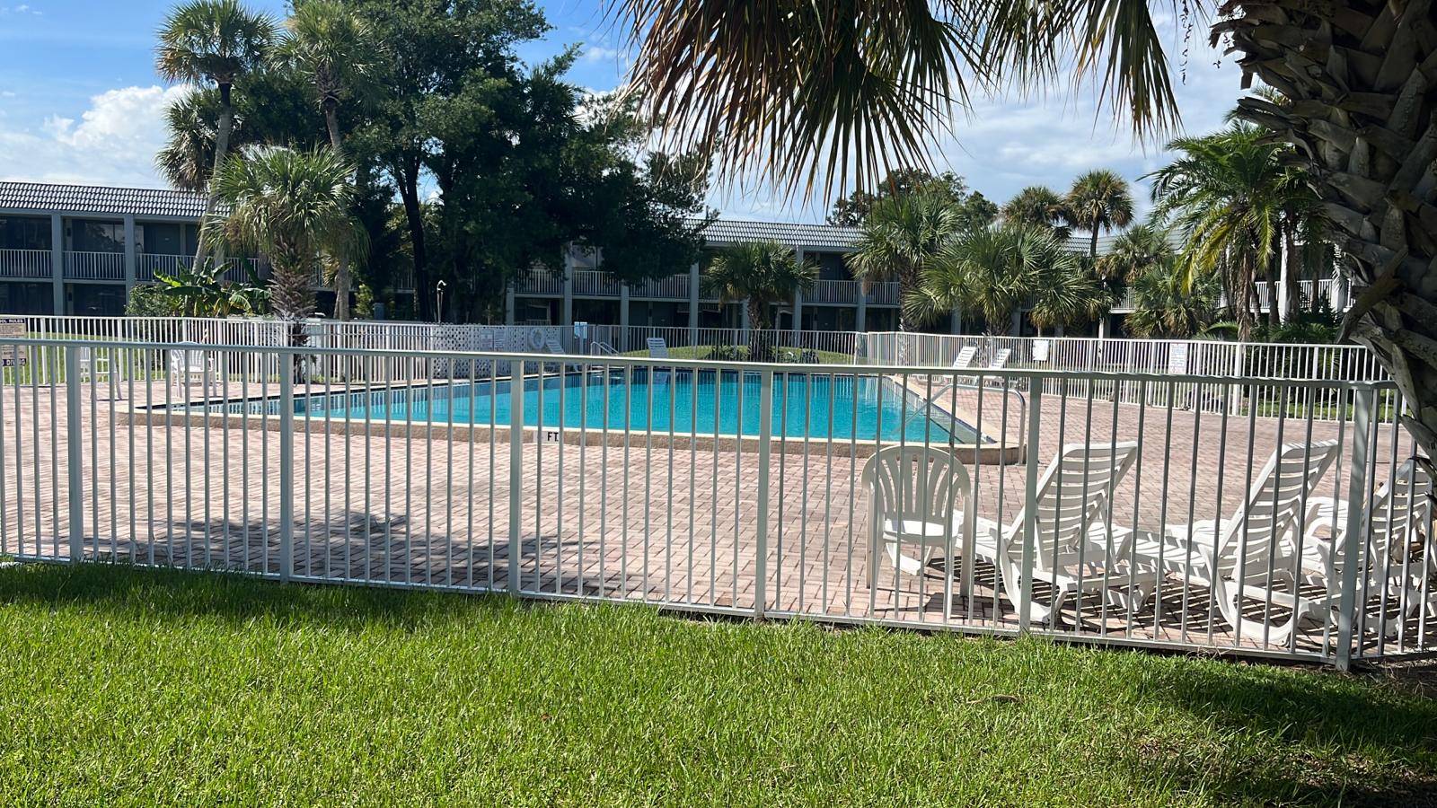 Pool, Heritage Park Inn Florida